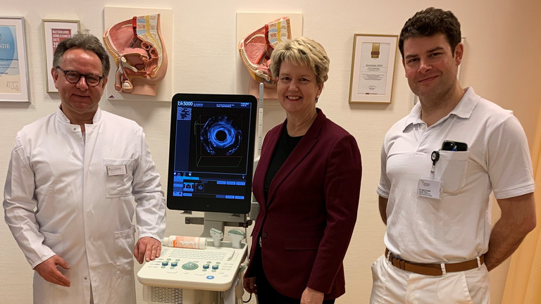 Spenden der Stiftung Zukunft Amalie ermöglichen leistungsstarkes Ultraschallgerät für die Klinik Allgemein-, Viszeral- und koloproktologische Chirurgie, Amalie Sieveking Krankenhaus, Hamburg