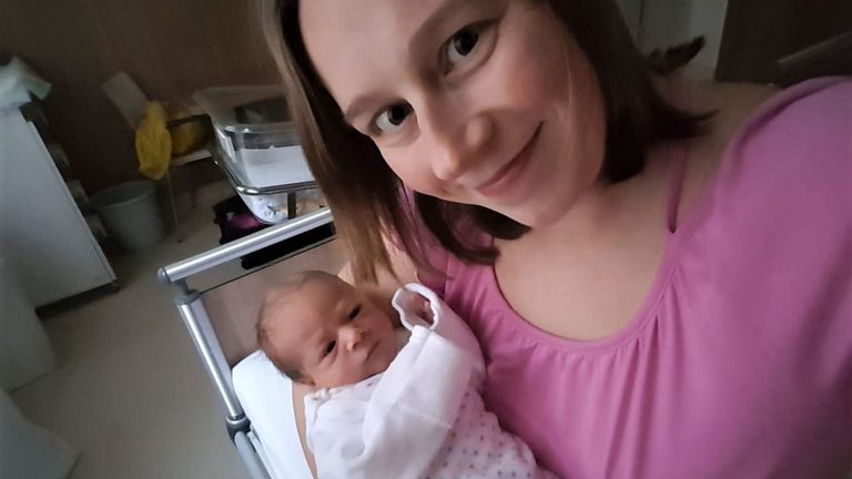 Immanuel Klinik Rüdersdorf - Geburtenrekord in Klinik 2020 - Erstes Baby 2021