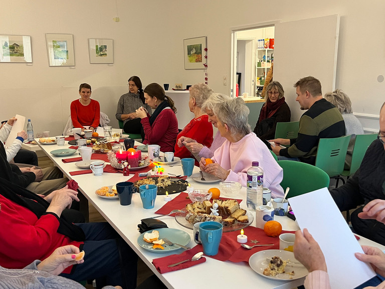 Publikum bei der Weihnachtslesung Publikum bei der Weihnachtslesung