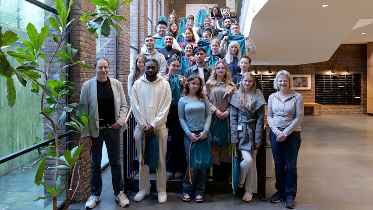 Begrüßung der neuen Pflegeschülerinnen und Pflegeschüler im Kurs BPA10-25 im Albertinen Krankenhaus