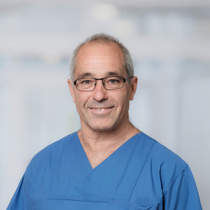 Portrait Matthias Gasthaus, Chefarzt Innere Medizin - Kardiologie, Evangelisches Amalie Sieveking Krankenhaus, Albertinen Herz- und Gefäßzentrum, Hamburg-Volksdorf, Hamburg-Schnelsen