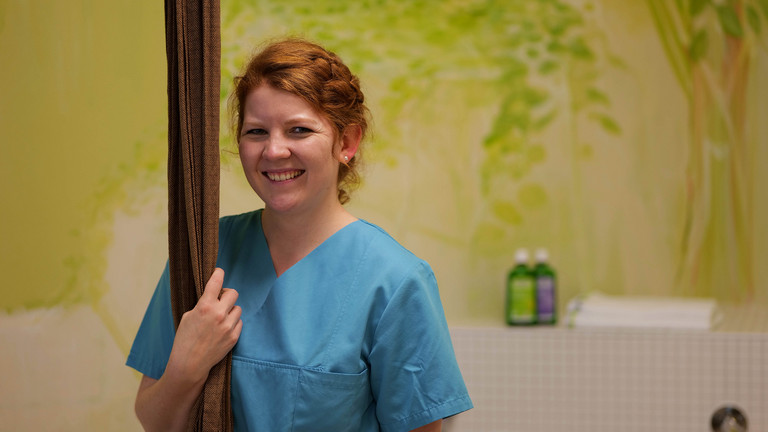 Hebamme im Kreißsaal – einfühlsame und persönliche Betreuung rund um die Geburt.