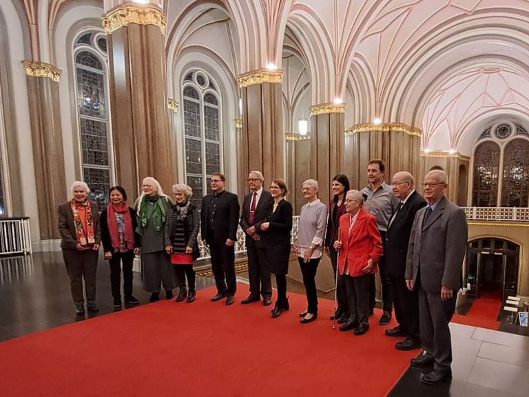 Elke Wyrowski (ganz links) mit den anderen ausgezeichneten Ehrenamtlerinnen und Ehrenamtlern.