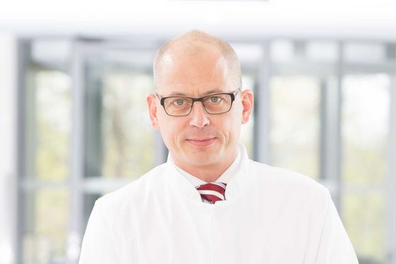 Dr. med. Colin M. Krüger, Chefarzt Chirurgie Immanuel Klinik Rüdersdorf Portrait Dr. med. Colin M. Krüger