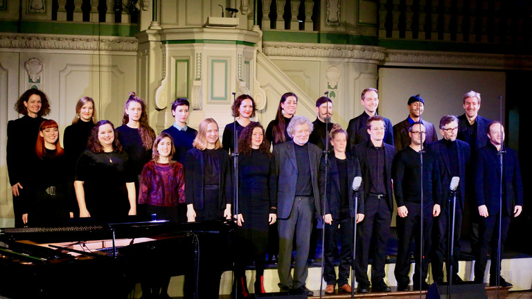Der Berliner Solistenchor singt in einer Kirche Der Berliner Solistenchor singt in einer Kirche