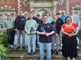 Zum Start des Ausbildungsjahres erhielten die neun Auszubildenden am Campus Wannsee eine Zuckertüte.
