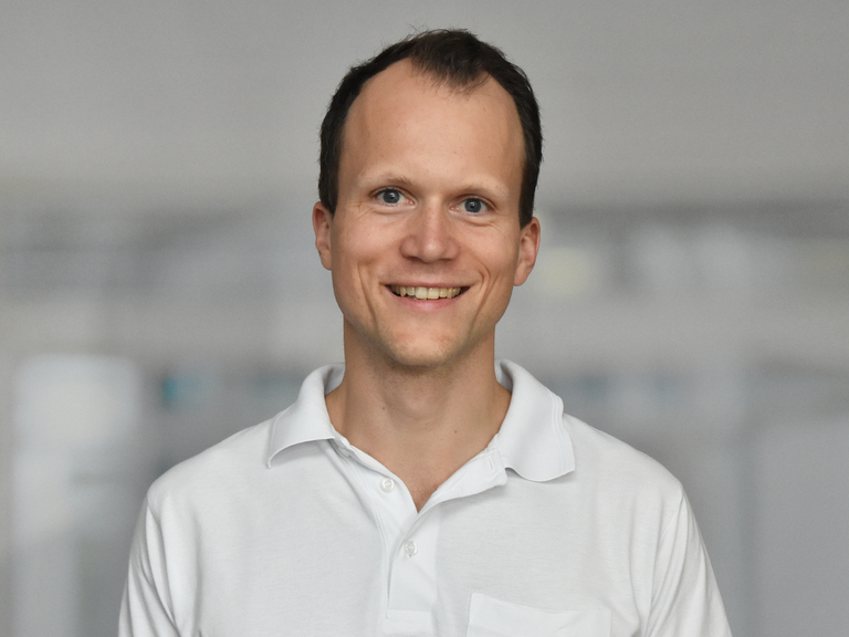 Portraitfoto Prof. Dr. Rüdiger Klapdor, Chefarzt Klinik für Gynäkologie und Geburtshilfe im Albertinen Krankenhaus