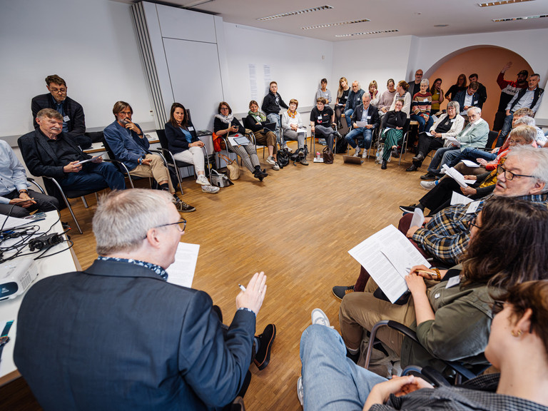 Teilnehmende während eines Workshops zur Workshop zur Resolution bei der Bundesratstagung des Bundes Evangelisch-Freikirchlicher Gemeinden in Deutschland K.d.ö.R. - Immanuel Albertinen Diakonie 