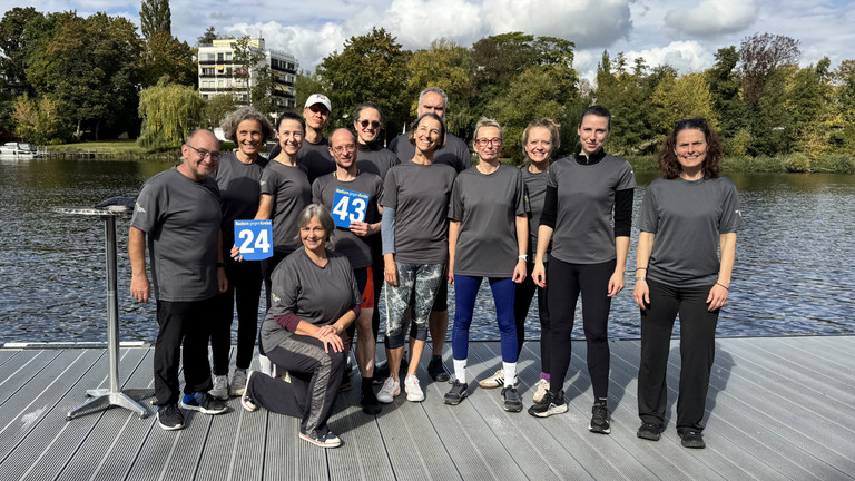 Gruppenfoto vom engagierten Ruderteam Gruppenfoto vom engagierten Ruderteam