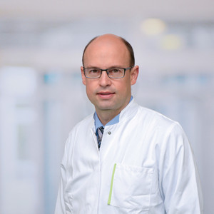 Ernst von Dobschuetz, Chefarzt Zentrum Endokrine Chirurgie, Evangelisches Amalie Sieveking Krankenhaus, Hamburg