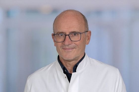 Dr. Georg Fritz, Chefarzt der Abteilung für Anästhesiologie, Intensivmedizin und Schmerztherapie am Immanuel Klinikum Bernau Herzzentrum Brandenburg Portrait Dr. Georg Fritz