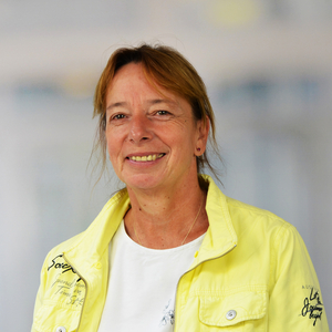 Portrait Karina Arlt, Leitung Stationäre Pflege, Team, Residenz am Wiesenkamp, Hamburg-Volksdorf
