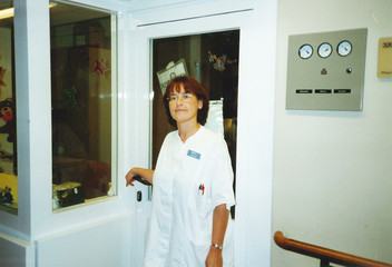 Beate Lieske bei der Arbeit im Immanuel Krankenhaus Berlin