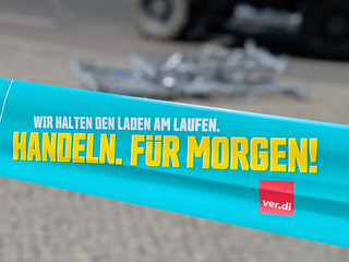 Verdi-Banner #KlinikRETTUNG Jetzt! Verdi-Banner #KlinikRETTUNG Jetzt!
